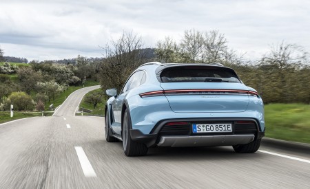 2022 Porsche Taycan 4S Cross Turismo (Color: Frozen Blue Metallic) Rear Wallpapers 450x275 (57)
