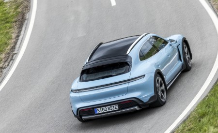 2022 Porsche Taycan 4S Cross Turismo (Color: Frozen Blue Metallic) Rear Wallpapers 450x275 (46)