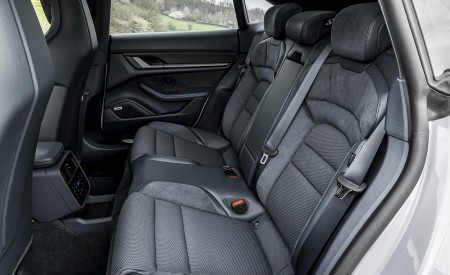 2022 Porsche Taycan 4S Cross Turismo (Color: Ice Grey Metallic) Interior Rear Seats Wallpapers 450x275 (35)