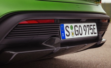 2022 Porsche Taycan Turbo S Cross Turismo (Color: Mamba Green Metallic) Detail Wallpapers 450x275 (29)