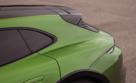 2022 Porsche Taycan Turbo S Cross Turismo (Color: Mamba Green Metallic) Detail Wallpapers 450x275 (28)