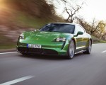 2022 Porsche Taycan Turbo S Cross Turismo (Color: Mamba Green Metallic) Front Wallpapers 150x120 (2)