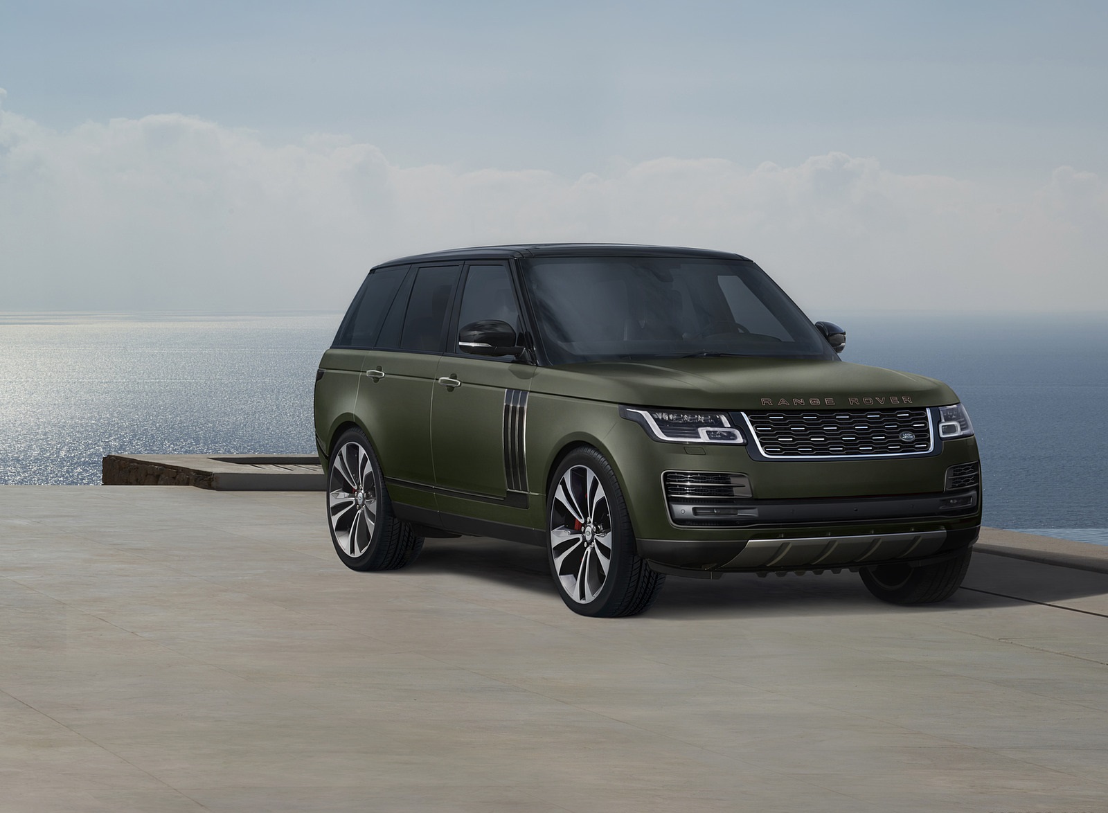 2021 Range Rover SVAutobiography Ultimate Front Three-Quarter Wallpapers (3)