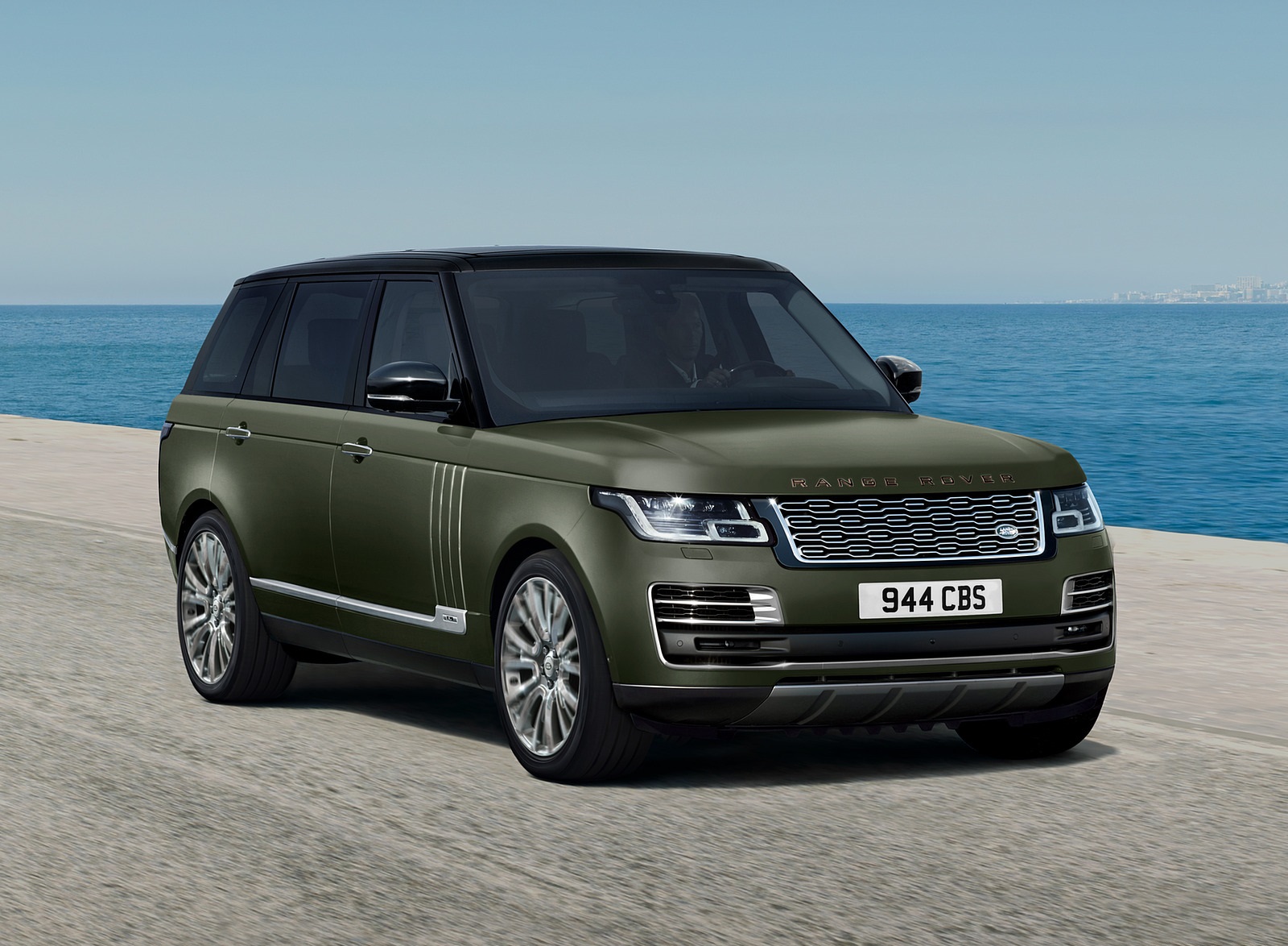 2021 Range Rover SVAutobiography Ultimate Front Three-Quarter Wallpapers #1 of 12