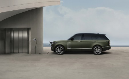 2021 Range Rover SVAutobiography Ultimate Side Wallpapers 450x275 (4)