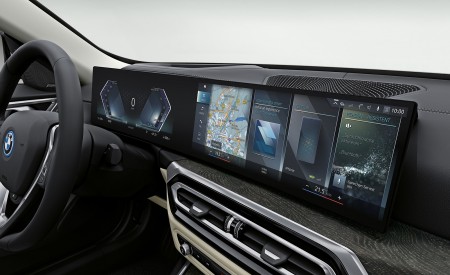 2022 BMW i4 eDrive40 Central Console Wallpapers 450x275 (18)
