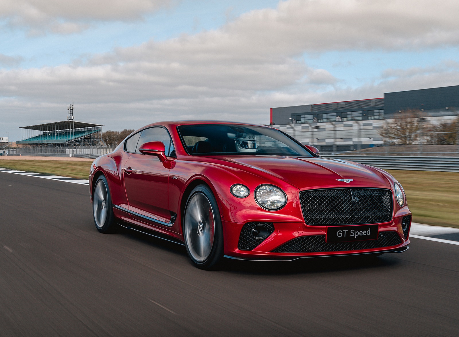 2022 Bentley Continental GT Speed (Color: Candy Red) Front Three-Quarter Wallpapers (3)