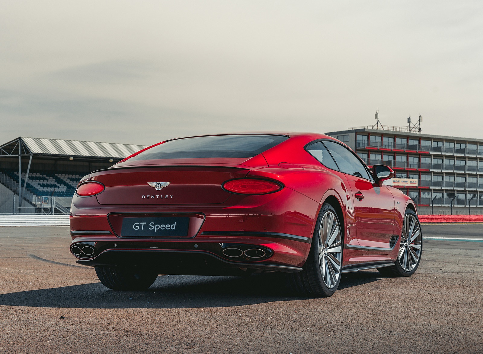 2022 Bentley Continental GT Speed (Color: Candy Red) Rear Wallpapers #10 of 173