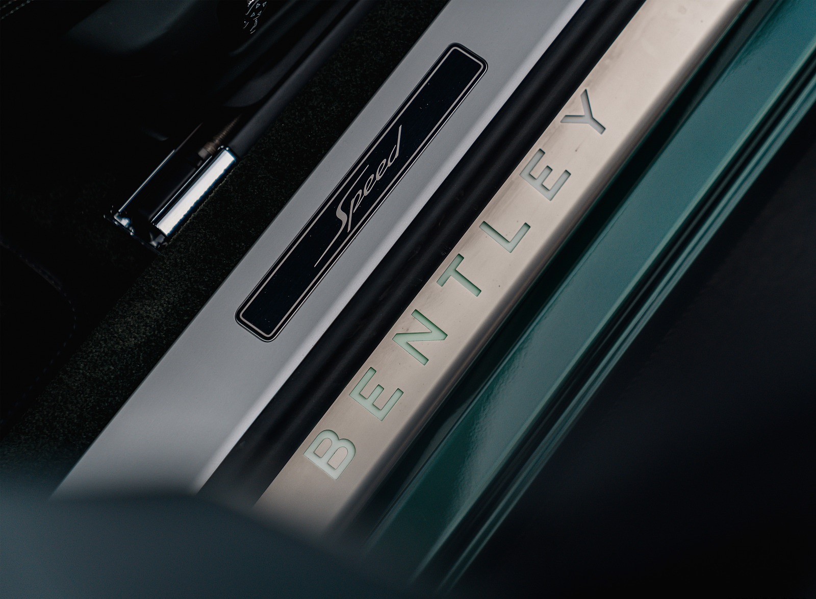 2022 Bentley Continental GT Speed (Color: Verdant) Door Sill Wallpapers #59 of 173