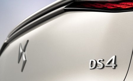 2022 DS 4 E-Tense Badge Wallpapers  450x275 (24)
