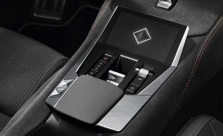 2022 DS 4 E-Tense Central Console Wallpapers 450x275 (36)