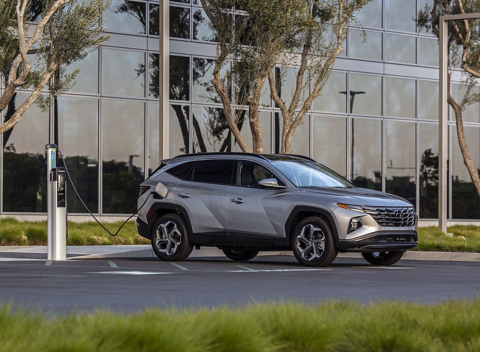 2022 Hyundai Tucson Plug-In Hybrid Front Three-Quarter Wallpapers #10 of 46