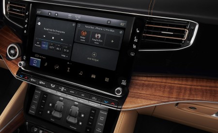 2022 Jeep Grand Wagoneer Central Console Wallpapers  450x275 (60)