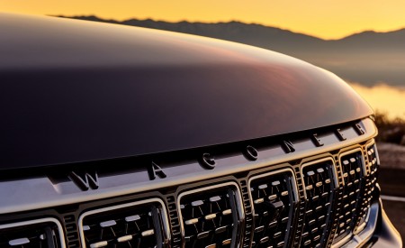 2022 Jeep Grand Wagoneer Grill Wallpapers  450x275 (31)
