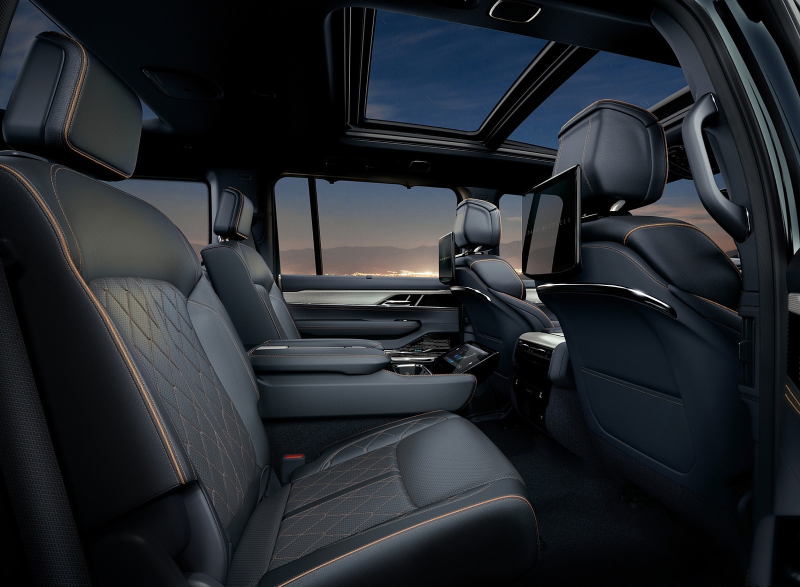 Toyota Sienna 2022 интерьер