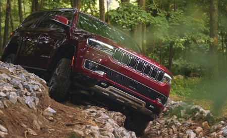 2022 Jeep Wagoneer Off-Road Wallpapers 450x275 (44)