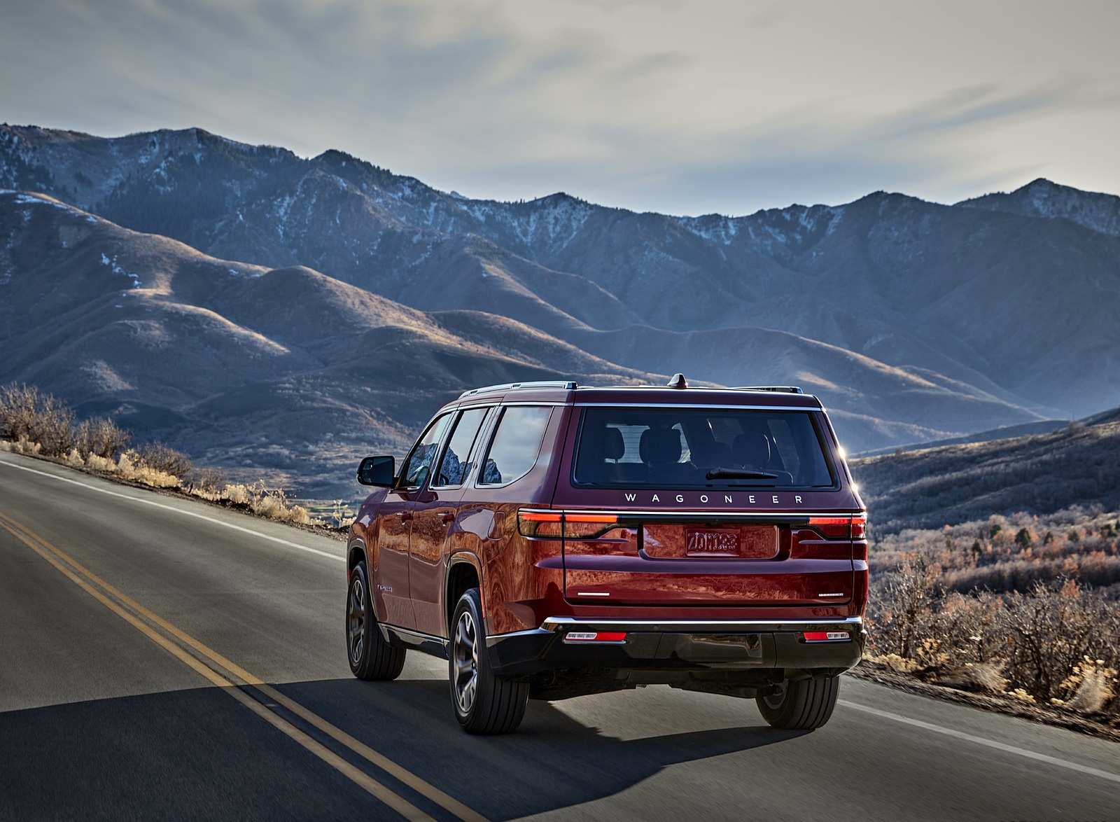 2022 Jeep Wagoneer Rear Three-Quarter Wallpapers  (5)