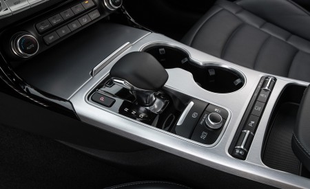 2022 Kia Stinger GT Central Console Wallpapers 450x275 (28)