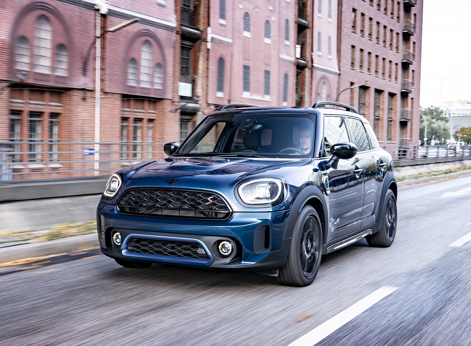 2022 MINI Countryman Boardwalk Edition Front Three-Quarter Wallpapers (1)