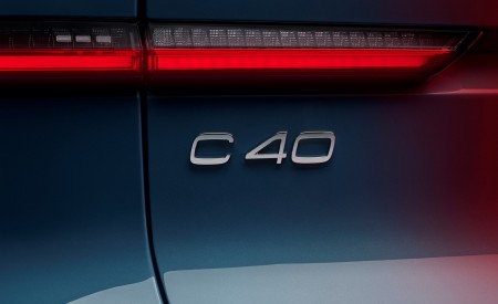 2022 Volvo C40 Recharge Badge Wallpapers 450x275 (94)