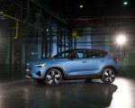 2022 Volvo C40 Recharge Front Three-Quarter Wallpapers 150x120 (26)