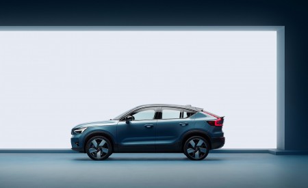 2022 Volvo C40 Recharge Side Wallpapers  450x275 (73)