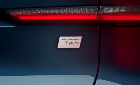 2022 Volvo C40 Recharge Tail Light Wallpapers  450x275 (89)