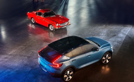 2022 Volvo C40 Recharge and Volvo P1800 Wallpapers 450x275 (40)