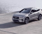 2022 Volvo XC60 Front Three-Quarter Wallpapers 150x120