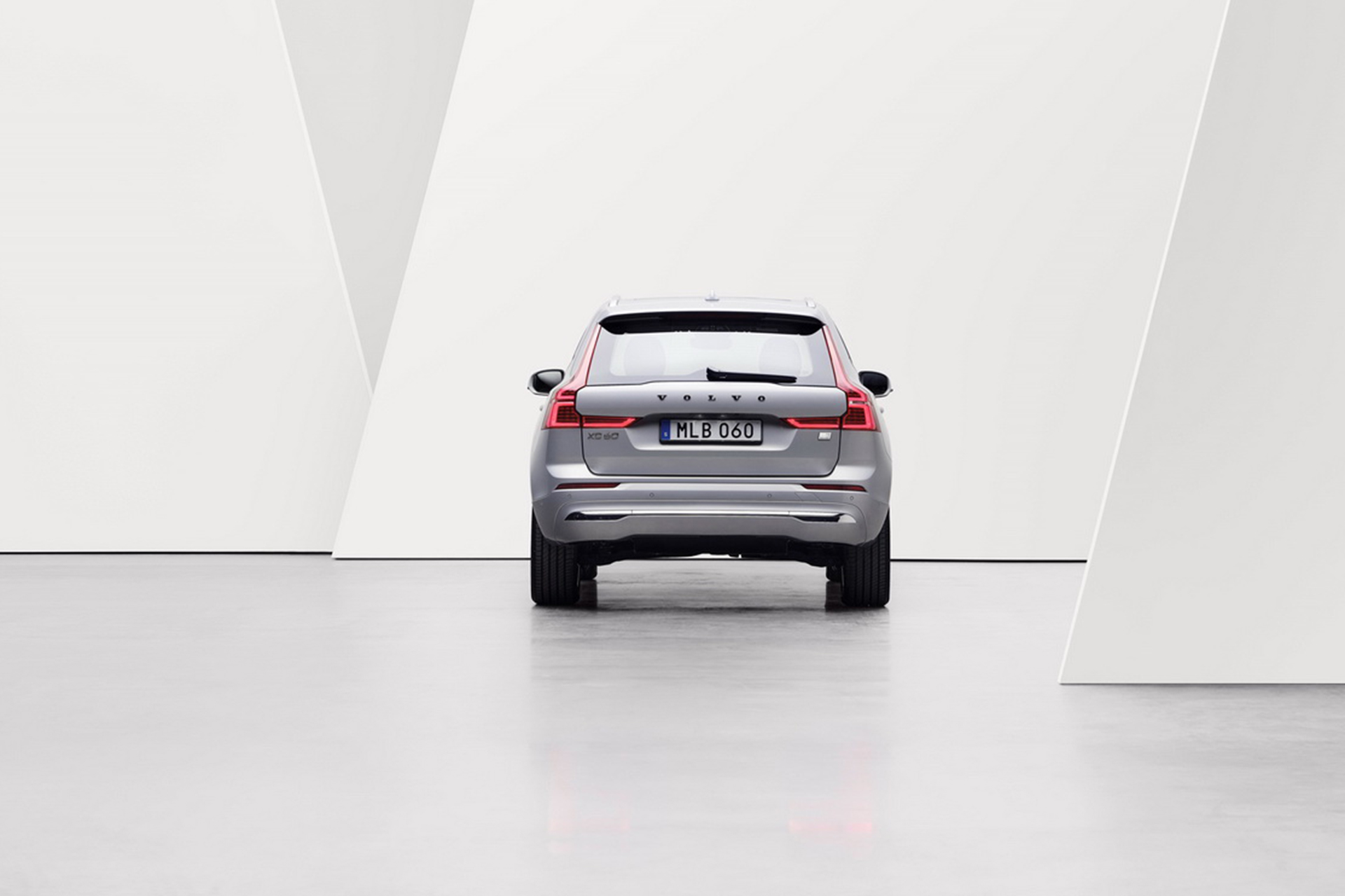 2022 Volvo XC60 Rear Wallpapers #14 of 17