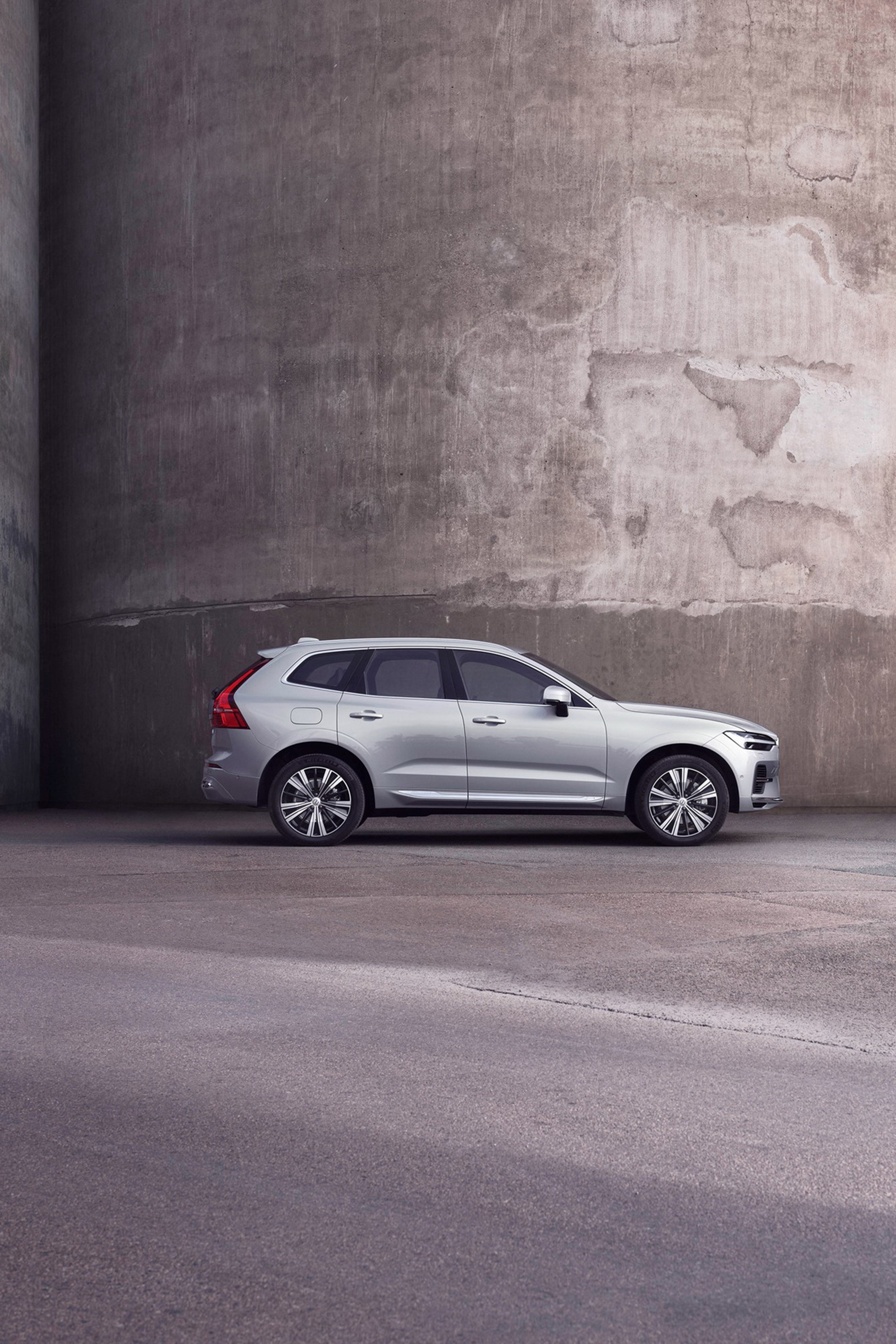 2022 Volvo XC60 Side Wallpapers #11 of 17