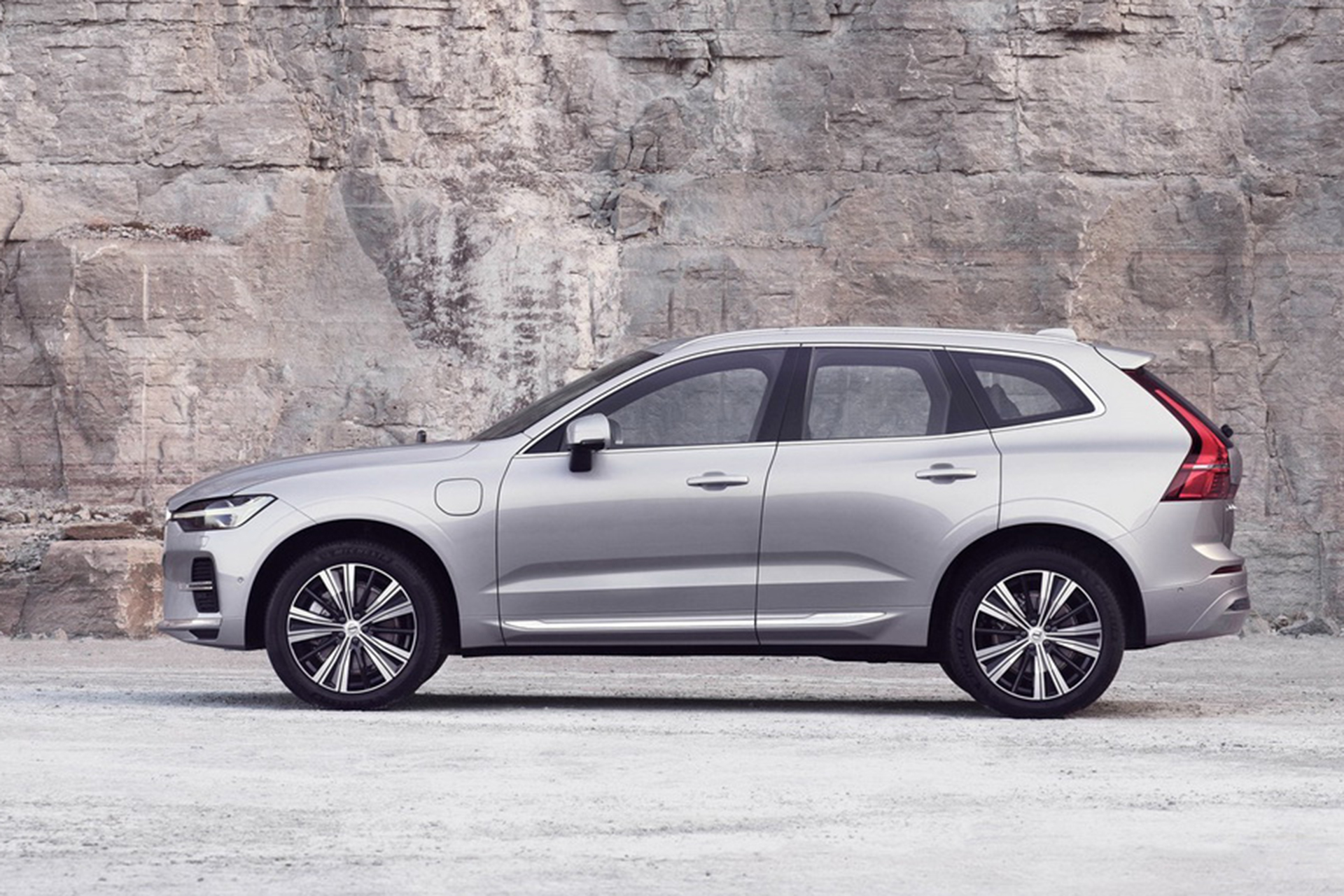 2022 Volvo XC60 Side Wallpapers  (6)