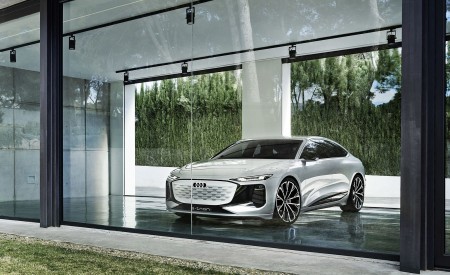 2021 Audi A6 e-tron Concept (Color: Helio Silver) Front Three-Quarter Wallpapers 450x275 (18)