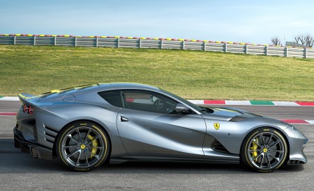 2021 Ferrari 812 Superfast Special Edition Side Wallpapers 450x275 (3)
