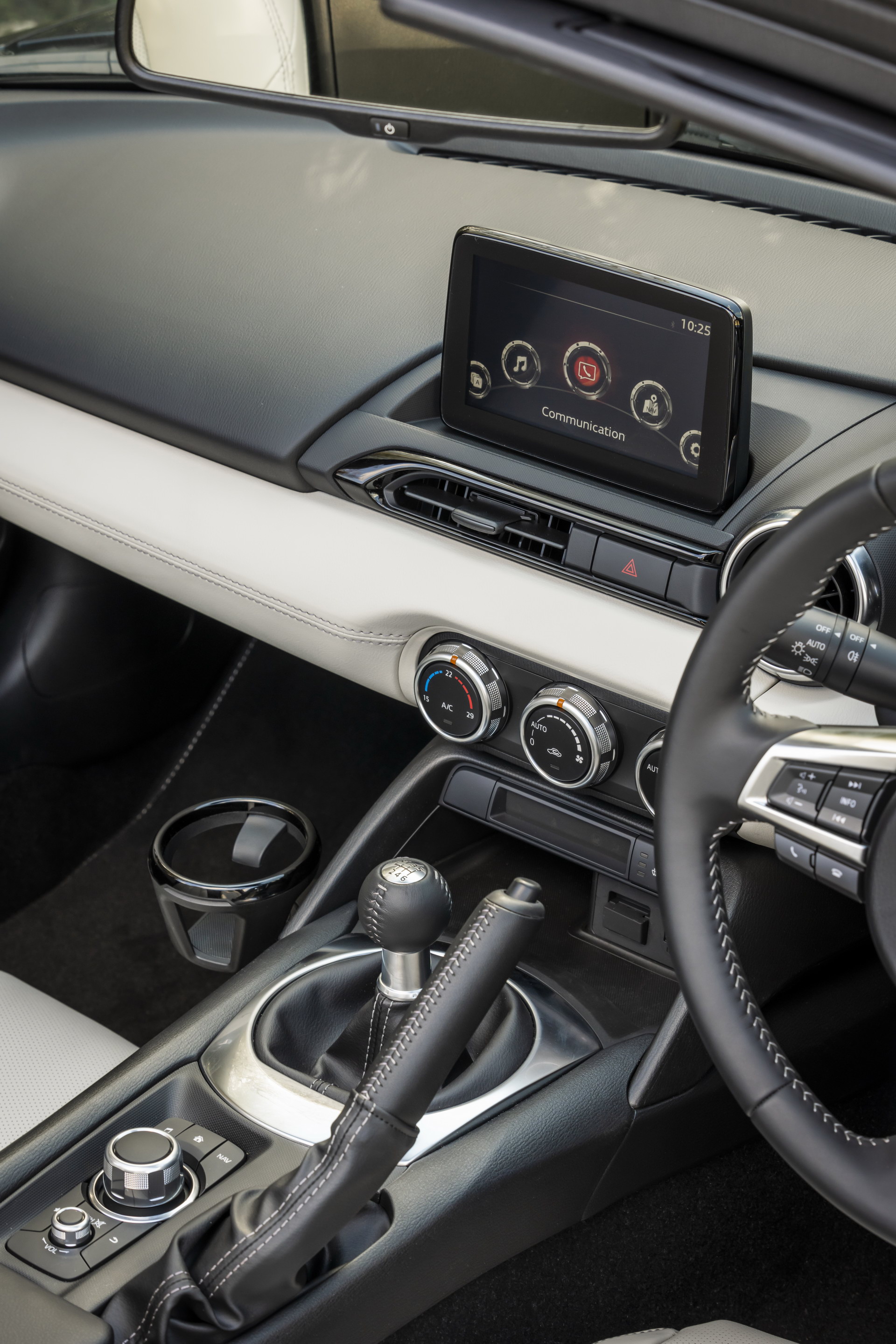 2021 Mazda MX-5 Sport Venture Central Console Wallpapers #165 of 176