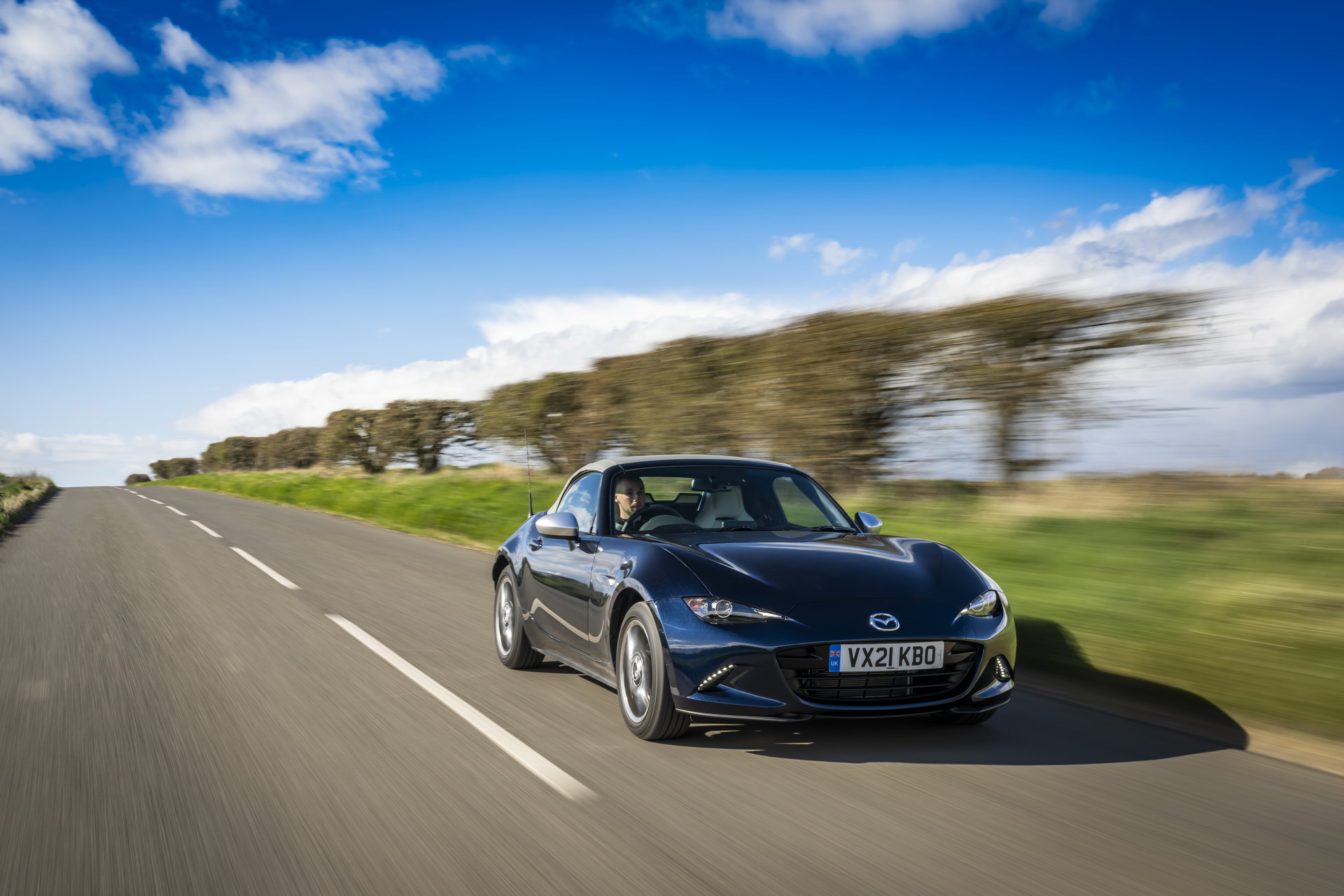 2021 Mazda MX-5 Sport Venture Front Three-Quarter Wallpapers #2 of 176