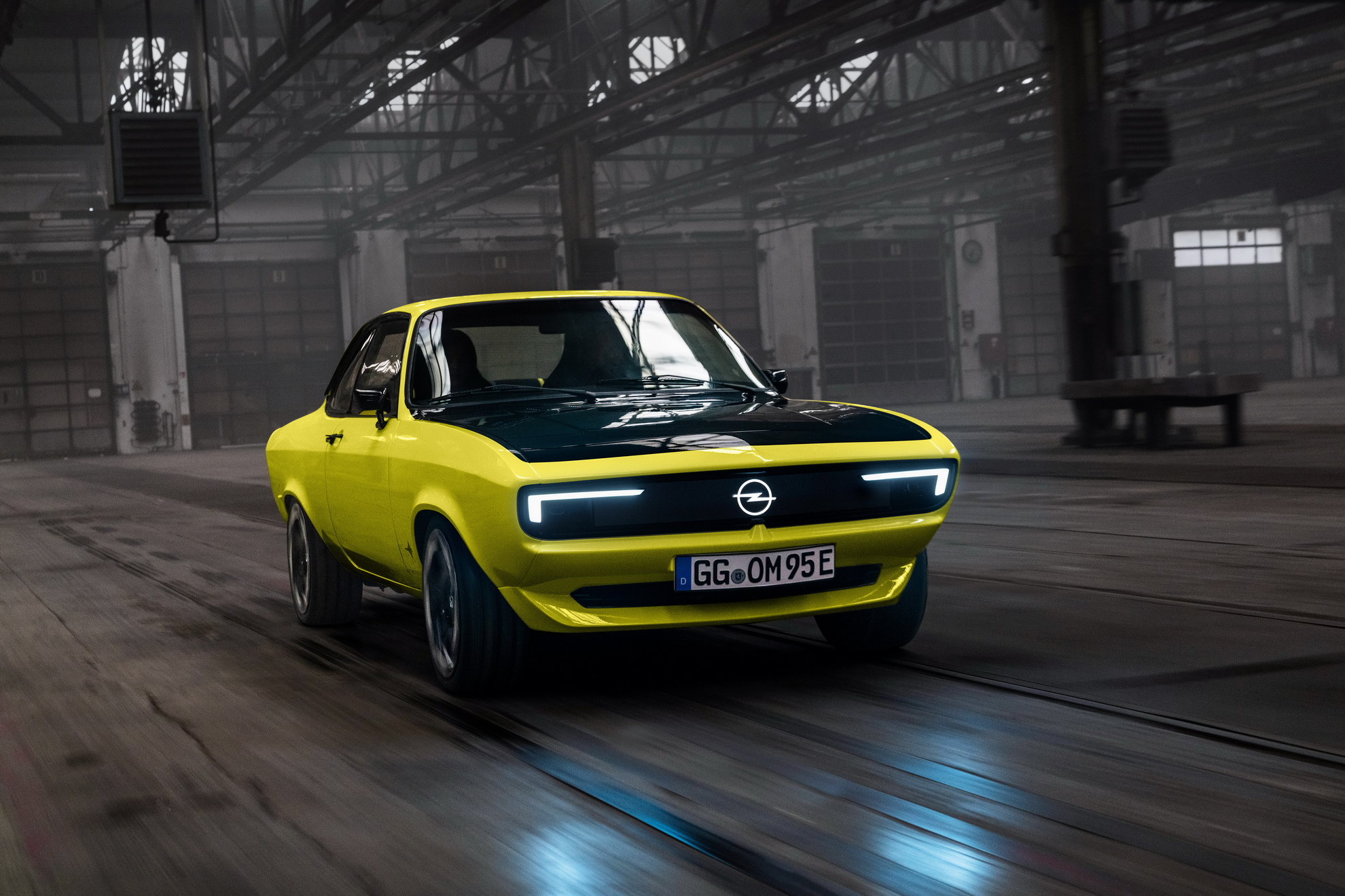 2021 Opel Manta GSe ElektroMOD Concept Front Wallpapers (1)
