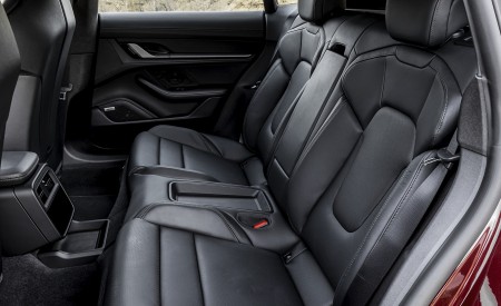 2022 Porsche Taycan 4 Cross Turismo (Color: Cherry Metallic) Interior Rear Seats Wallpapers 450x275 (189)