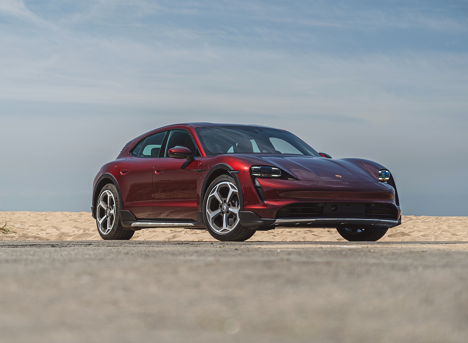 2022 Porsche Taycan 4 Cross Turismo (Color: Cherry Red) Front Three-Quarter Wallpapers #63 of 189