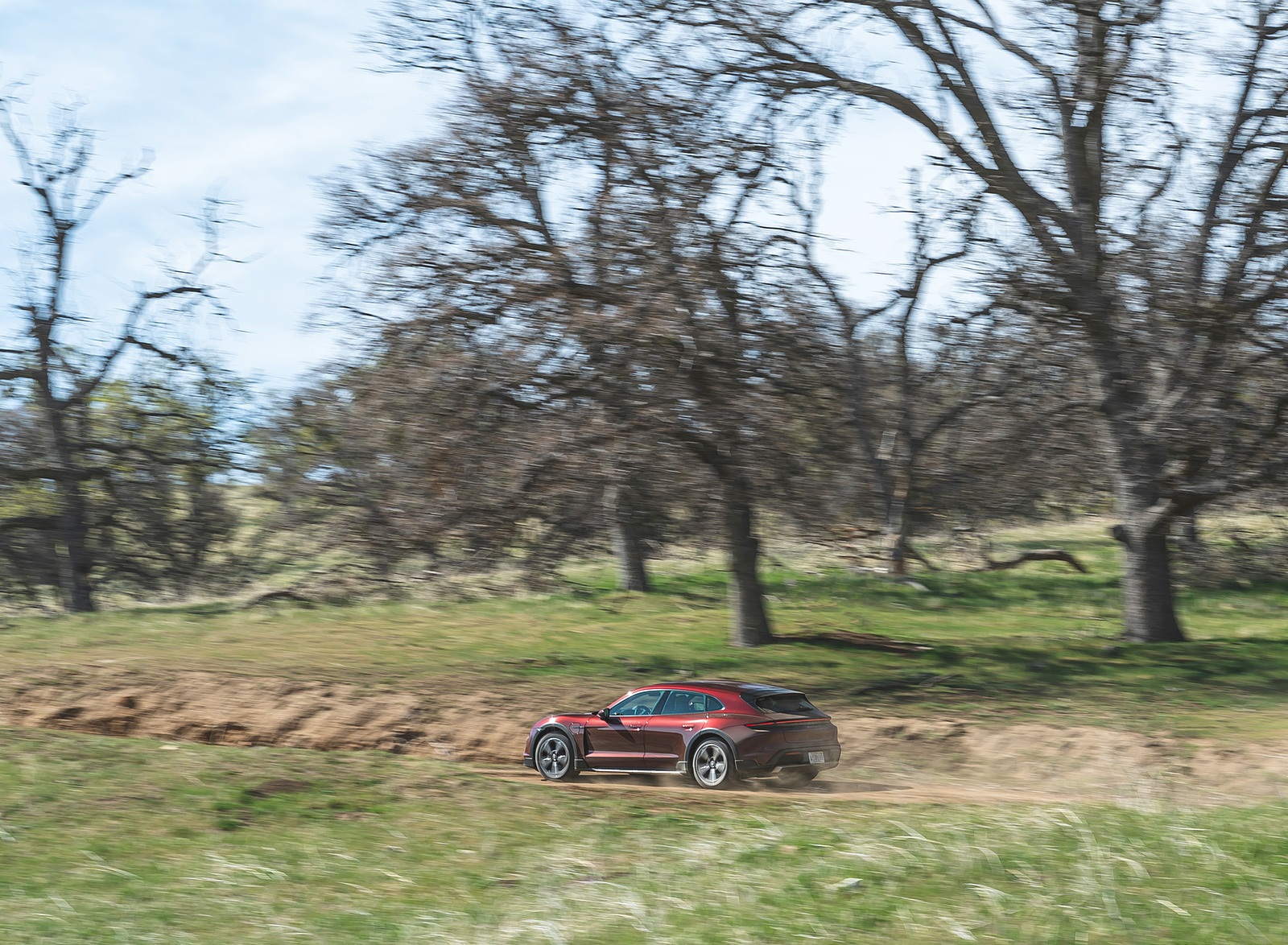 2022 Porsche Taycan 4 Cross Turismo (Color: Cherry Red) Rear Three-Quarter Wallpapers #28 of 189