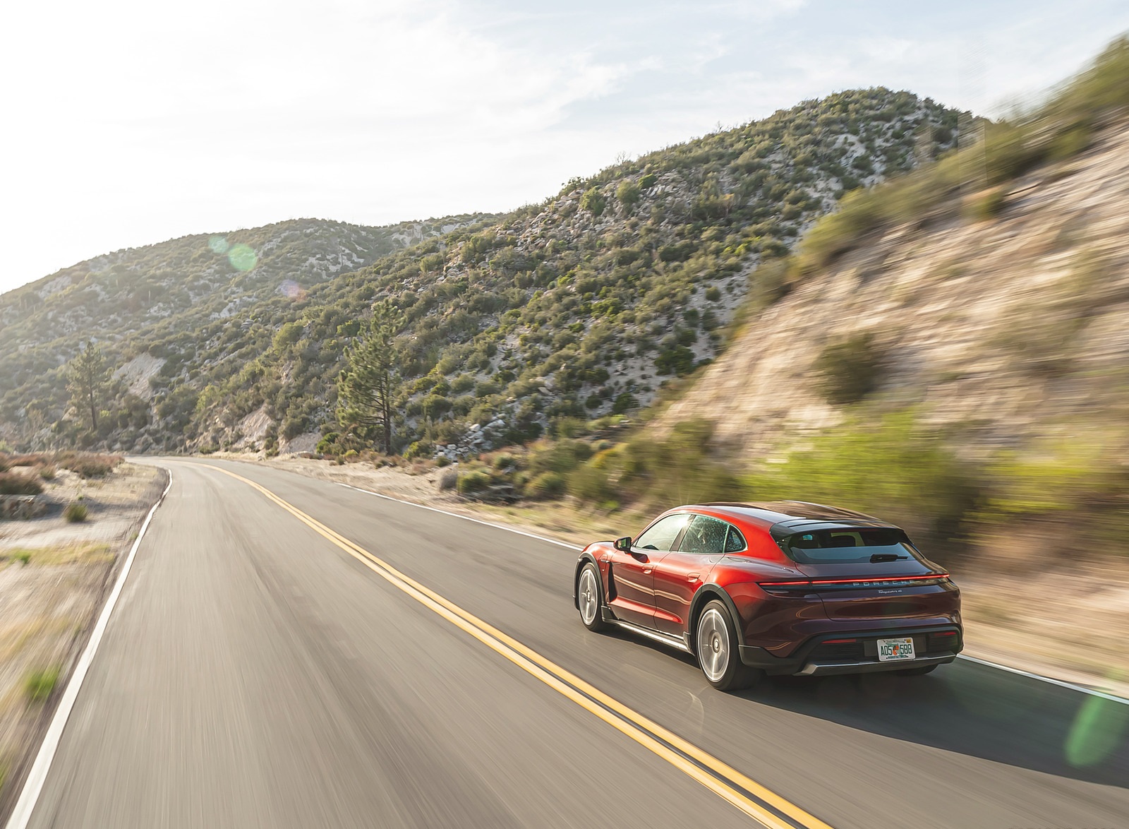 2022 Porsche Taycan 4 Cross Turismo (Color: Cherry Red) Rear Three-Quarter Wallpapers  #8 of 189