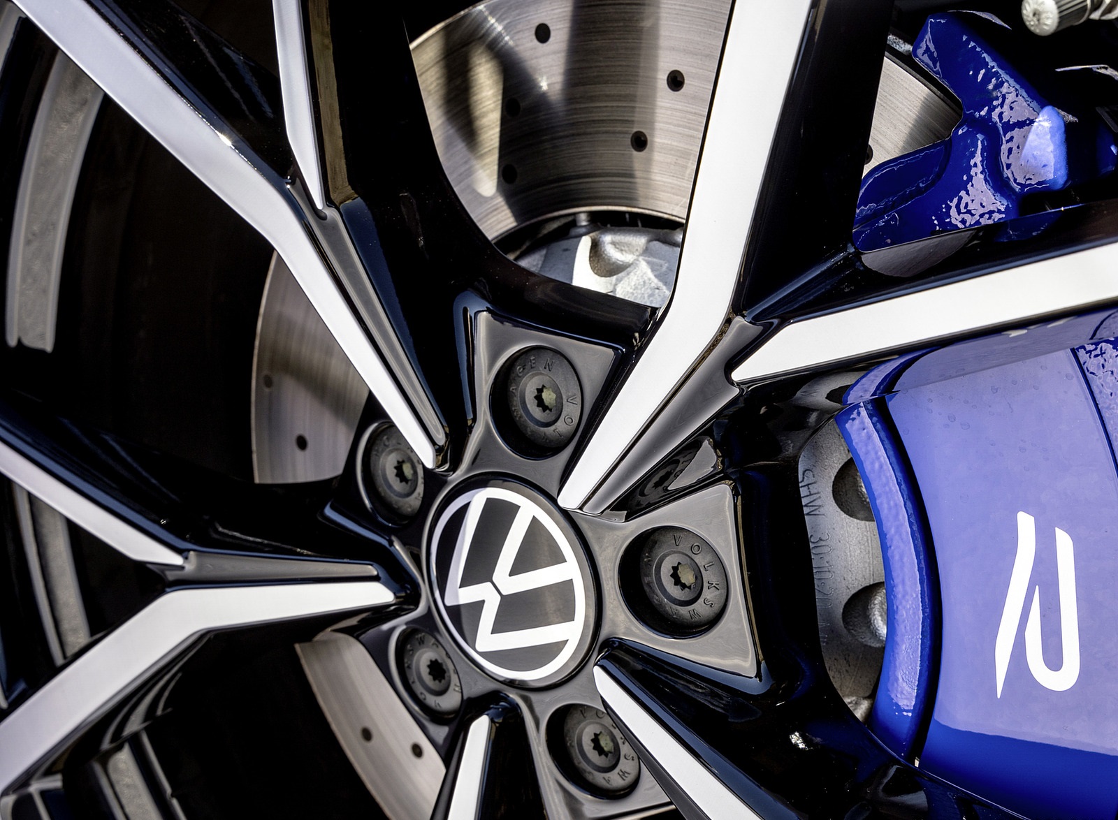 2021 Volkswagen Arteon R Shooting Brake Brakes Wallpapers #49 of 90
