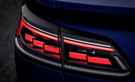 2021 Volkswagen Arteon R Shooting Brake Tail Light Wallpapers 450x275 (42)