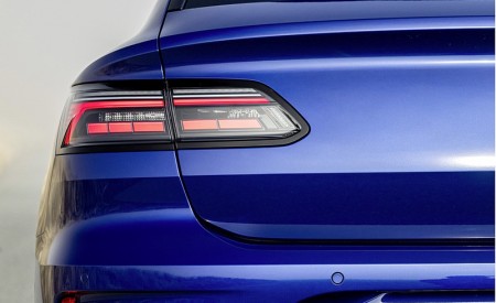 2021 Volkswagen Arteon R Shooting Brake Tail Light Wallpapers 450x275 (40)