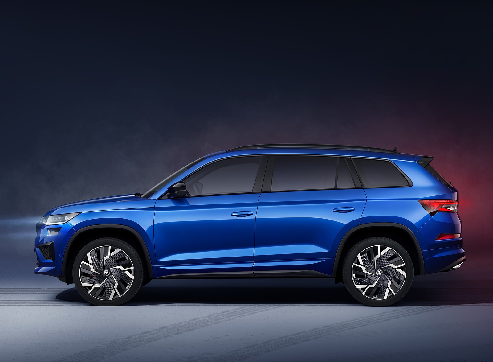 2021 Škoda Kodiaq RS Side Wallpapers #8 of 14