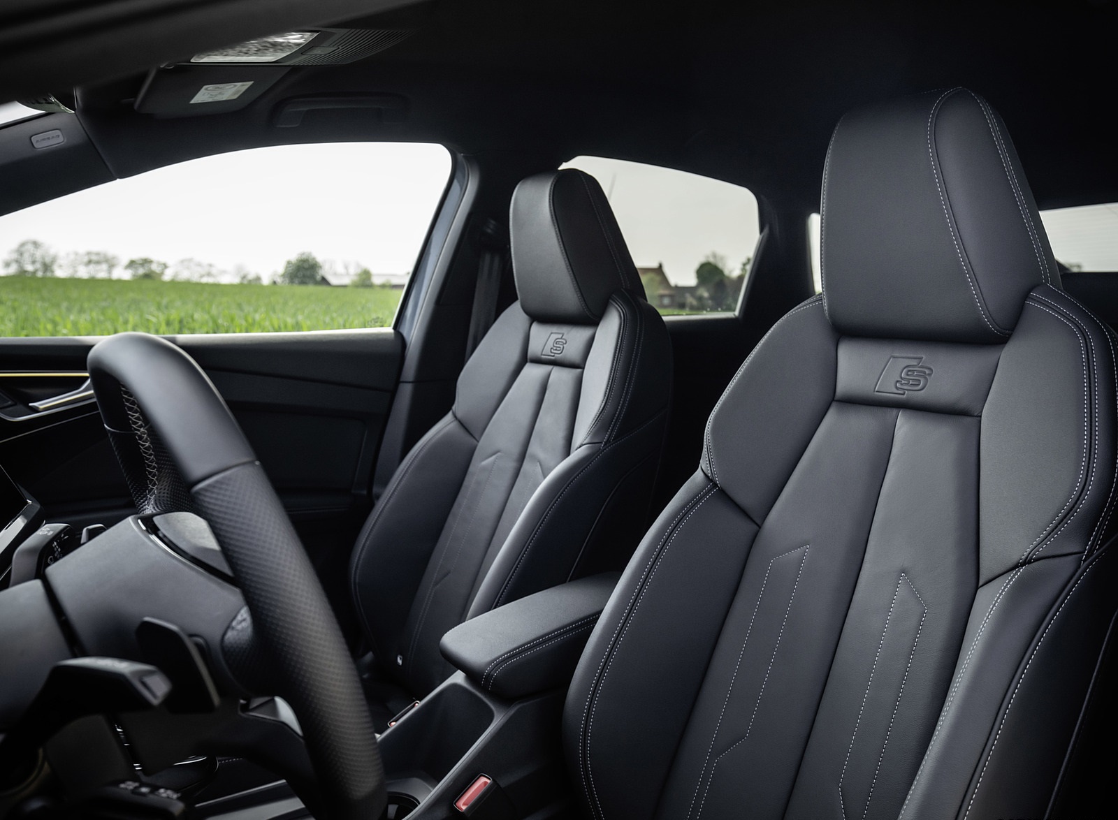 2022 Audi Q4 Sportback e-tron Interior Front Seats Wallpapers #64 of 125