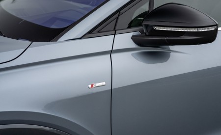2022 Audi Q4 Sportback e-tron Mirror Wallpapers 450x275 (61)