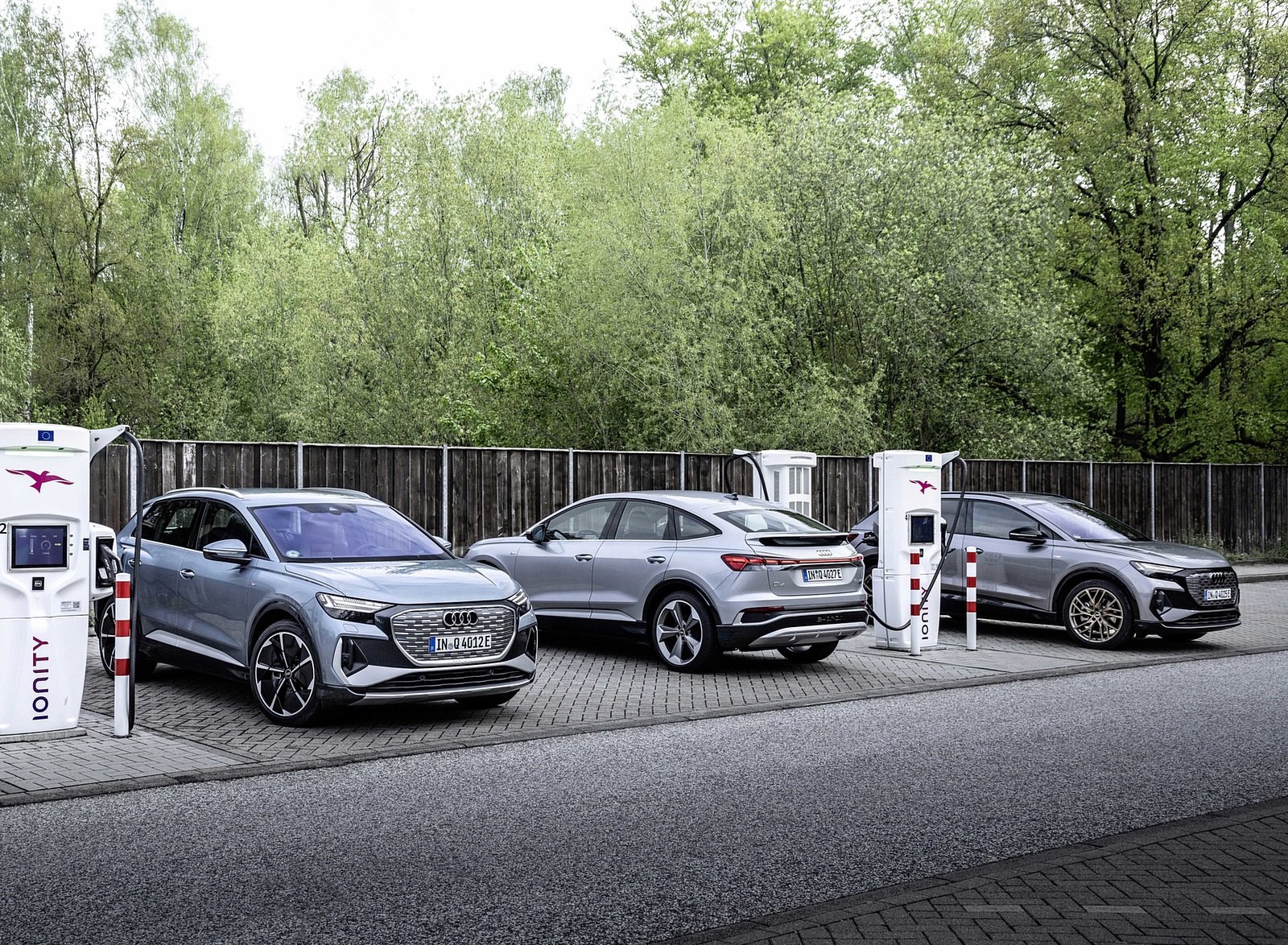 2022 Audi Q4 e-tron Charging Wallpapers #57 of 183