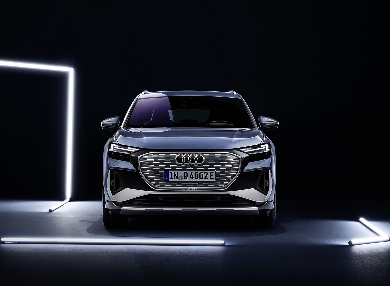 2022 Audi Q4 e-tron (Color: Geyser Blue Metallic) Front Wallpapers #109 of 183