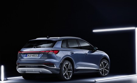 2022 Audi Q4 e-tron (Color: Geyser Blue Metallic) Rear Three-Quarter Wallpapers 450x275 (110)